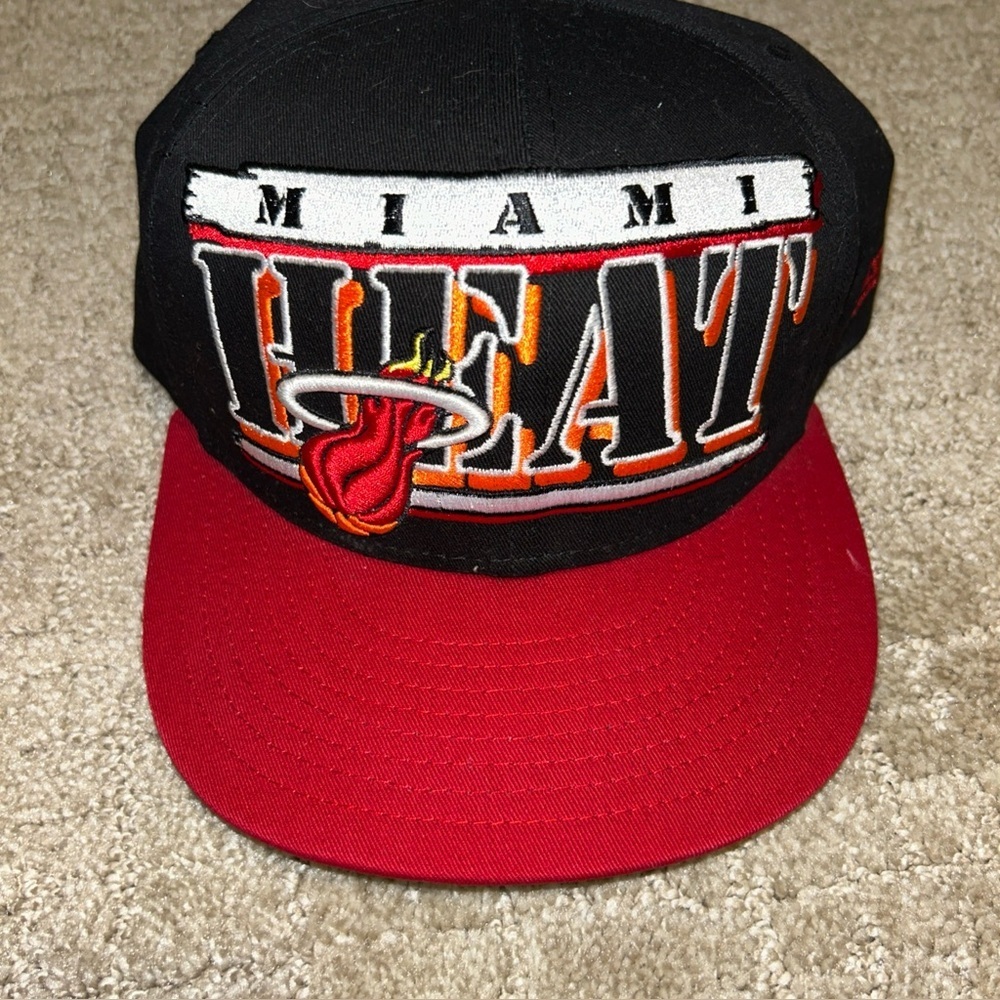 Miami Heat Hat Cap Black Red Adjustable Snapback New Era Hardwood Classics Adult
